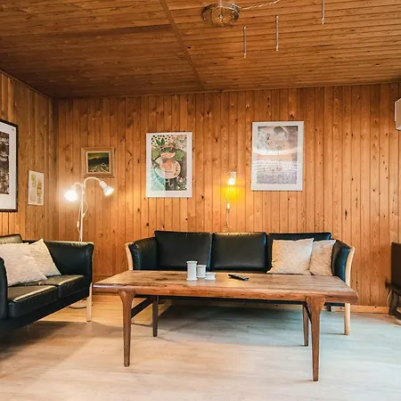 Semesterbostad 6 Person In